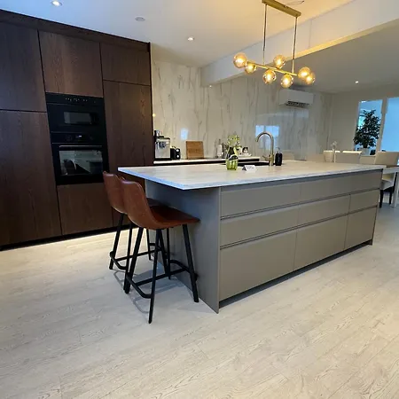 Just Like * بورشغرون